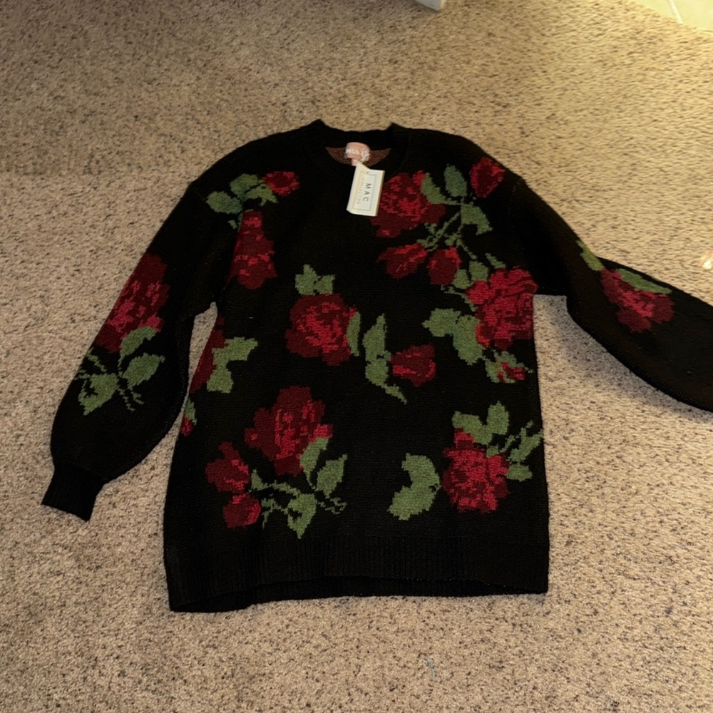 Sweater Dress
Size Extra Small
Runs Large 
Never worn